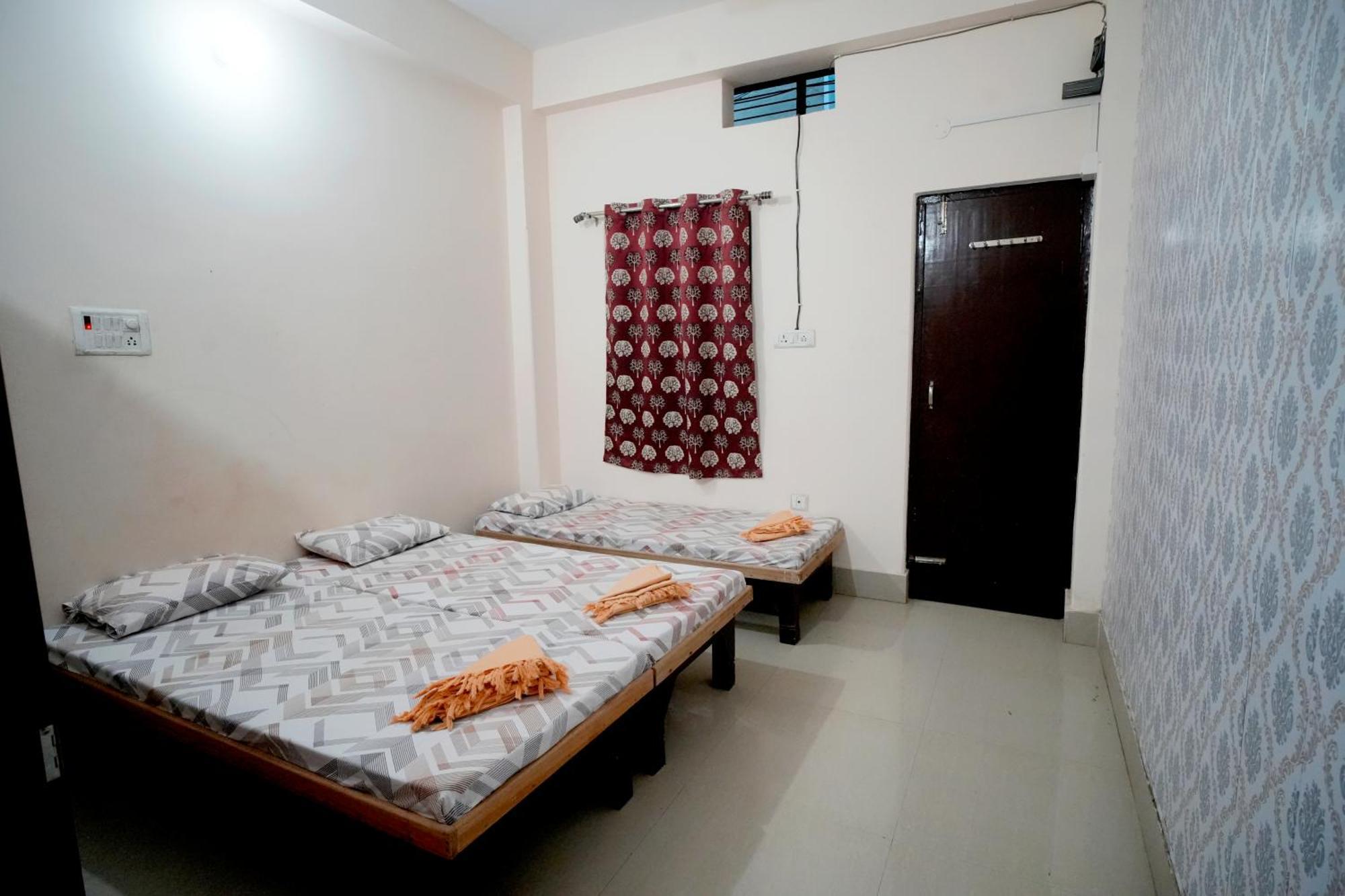 Banaras Gully House 500 Ft From The Ghats Varanasi Eksteriør billede