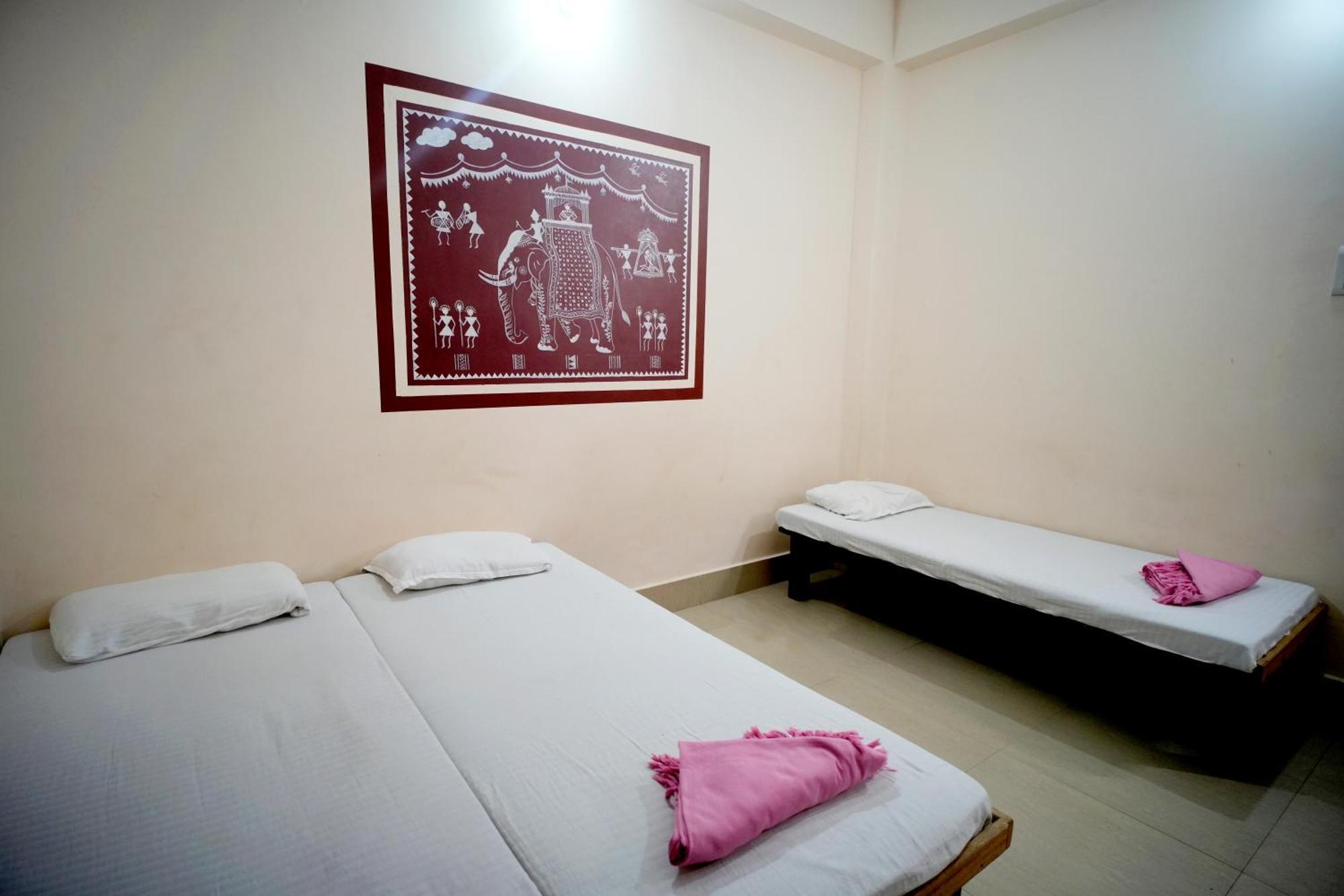 Banaras Gully House 500 Ft From The Ghats Varanasi Eksteriør billede