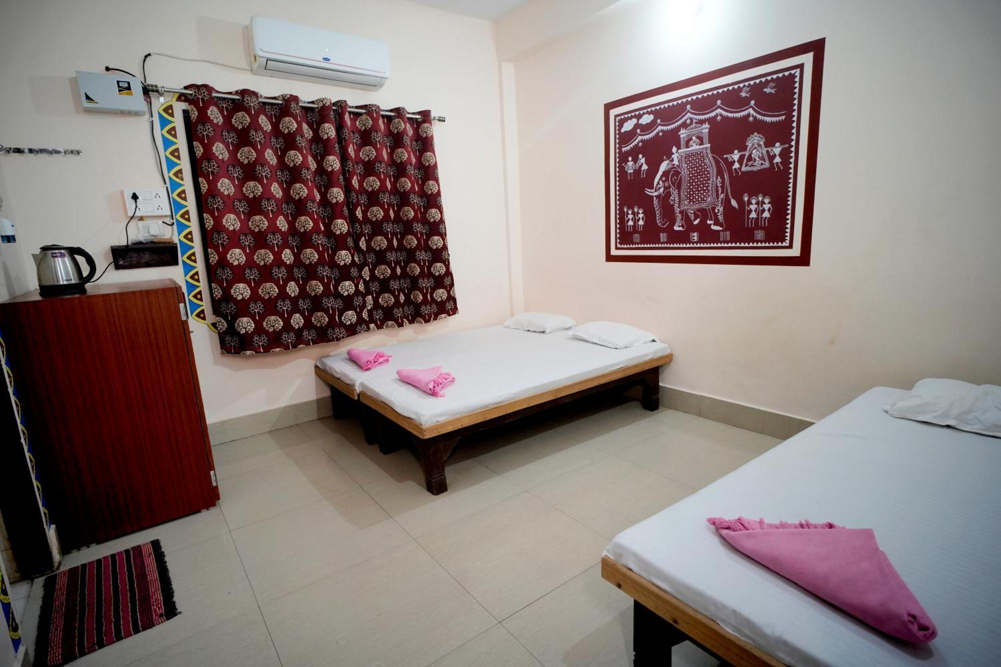Banaras Gully House 500 Ft From The Ghats Varanasi Eksteriør billede